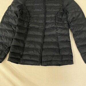 Amazon Essentials‎ black puffer jacket